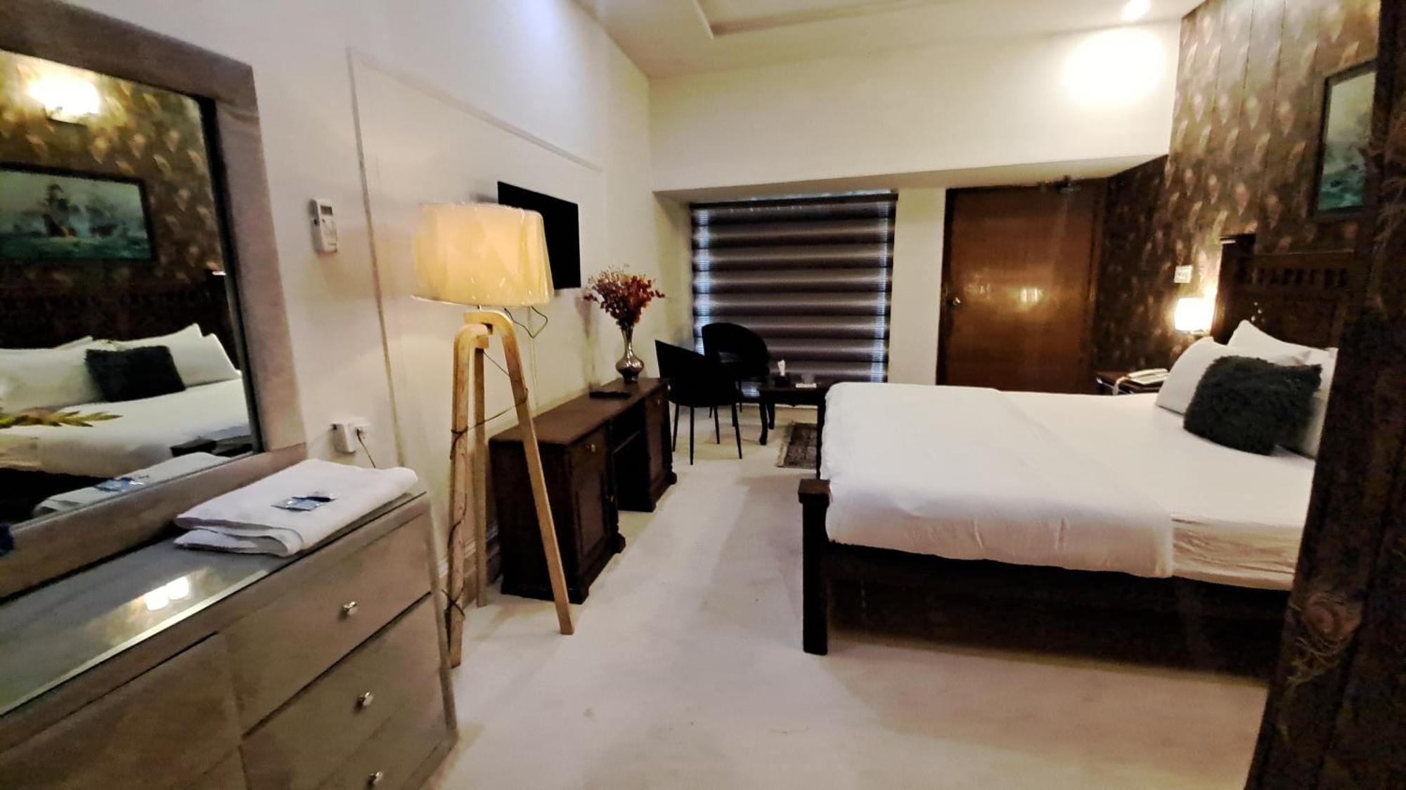 The Life Style Lodges Opp Centaurus Mall Islamabad Zewnętrze zdjęcie