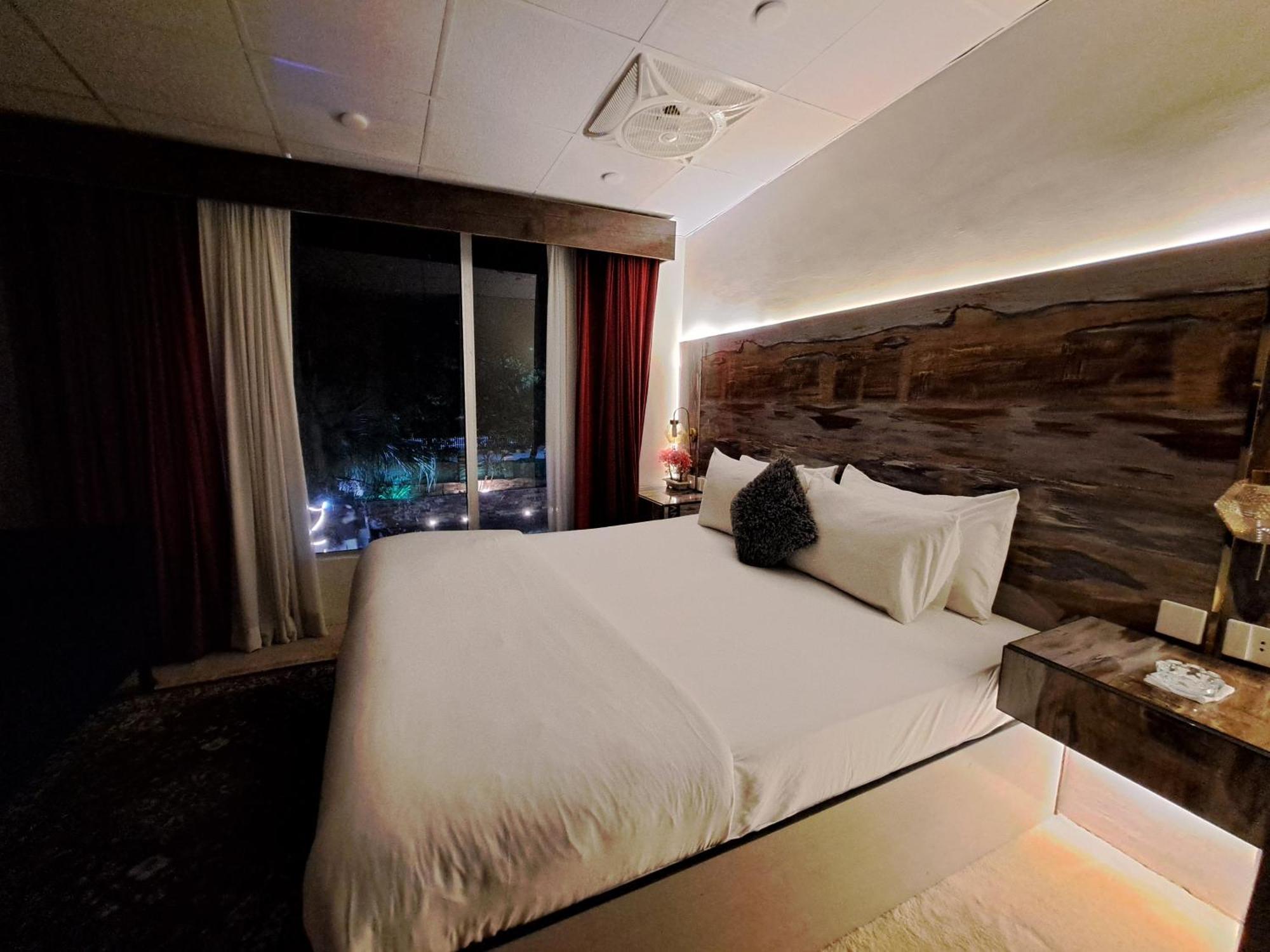 The Life Style Lodges Opp Centaurus Mall Islamabad Zewnętrze zdjęcie
